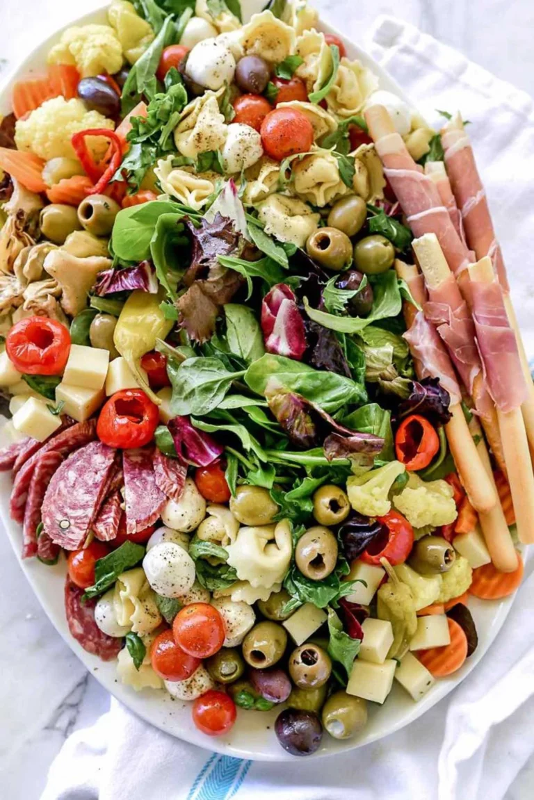 Antipasto Salad: Der farbenfrohe italienische Klassiker für jede Party