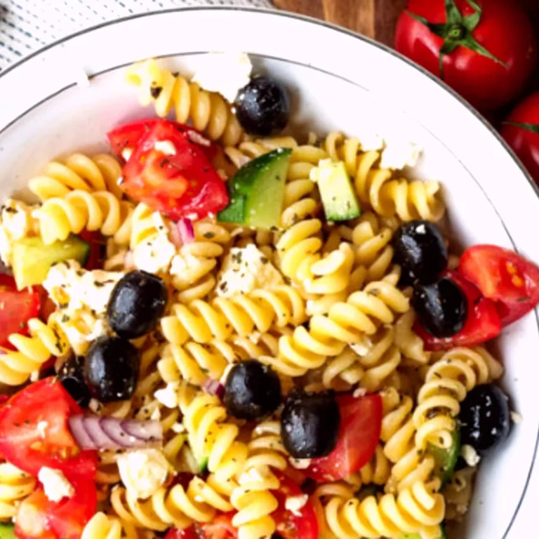 Griechischer Nudelsalat mit Feta und Oliven – Das perfekte Sommerrezept