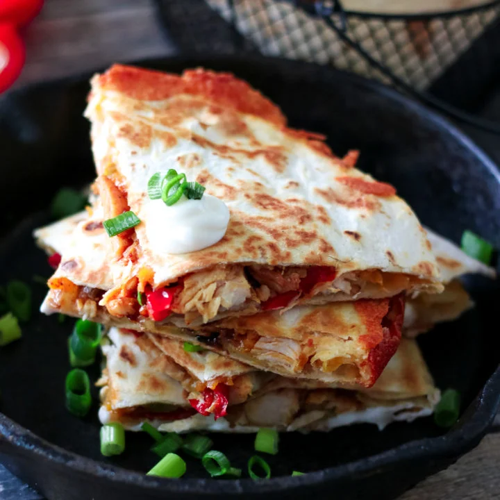 Schnelle Chicken Fajita Quesadillas: Das perfekte 30-Minuten-Feierabendgericht