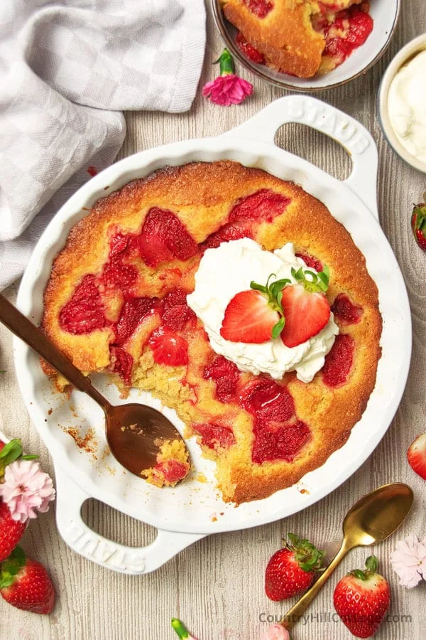 Strawberry Spoon Cake Greek Pasta Salad und 8 weitere Sommerrezepte, die unsere Leser diese Woche gespeichert haben