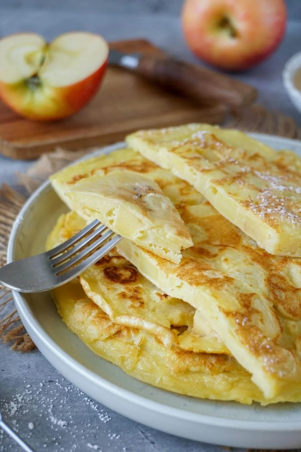 Omas saftige Apfelpfannkuchen: Rezepte aus der Pfanne – dick & fluffig backen