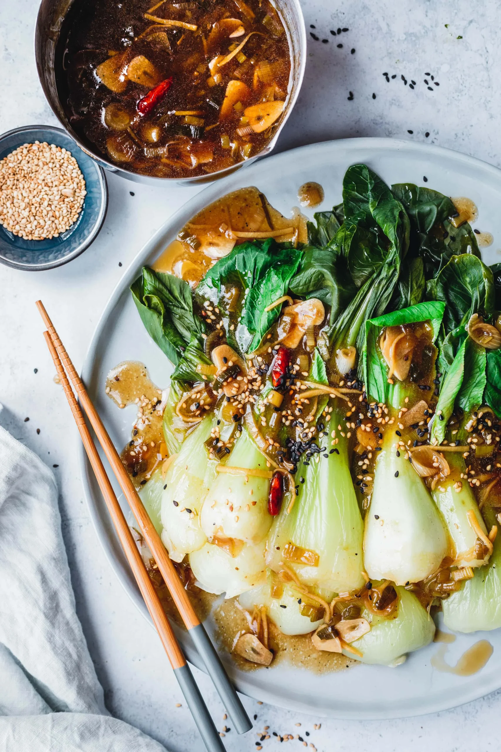 Schnelle Pak Choi Rezepte: Asiatische Pfanne mit Knoblauch und Sojasauce als Beilage