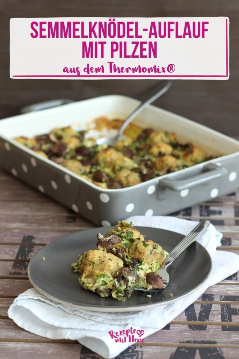 Semmelknödel-Reste-Auflauf mit Pilzrahmsauce – vegetarisch aus der Pfanne